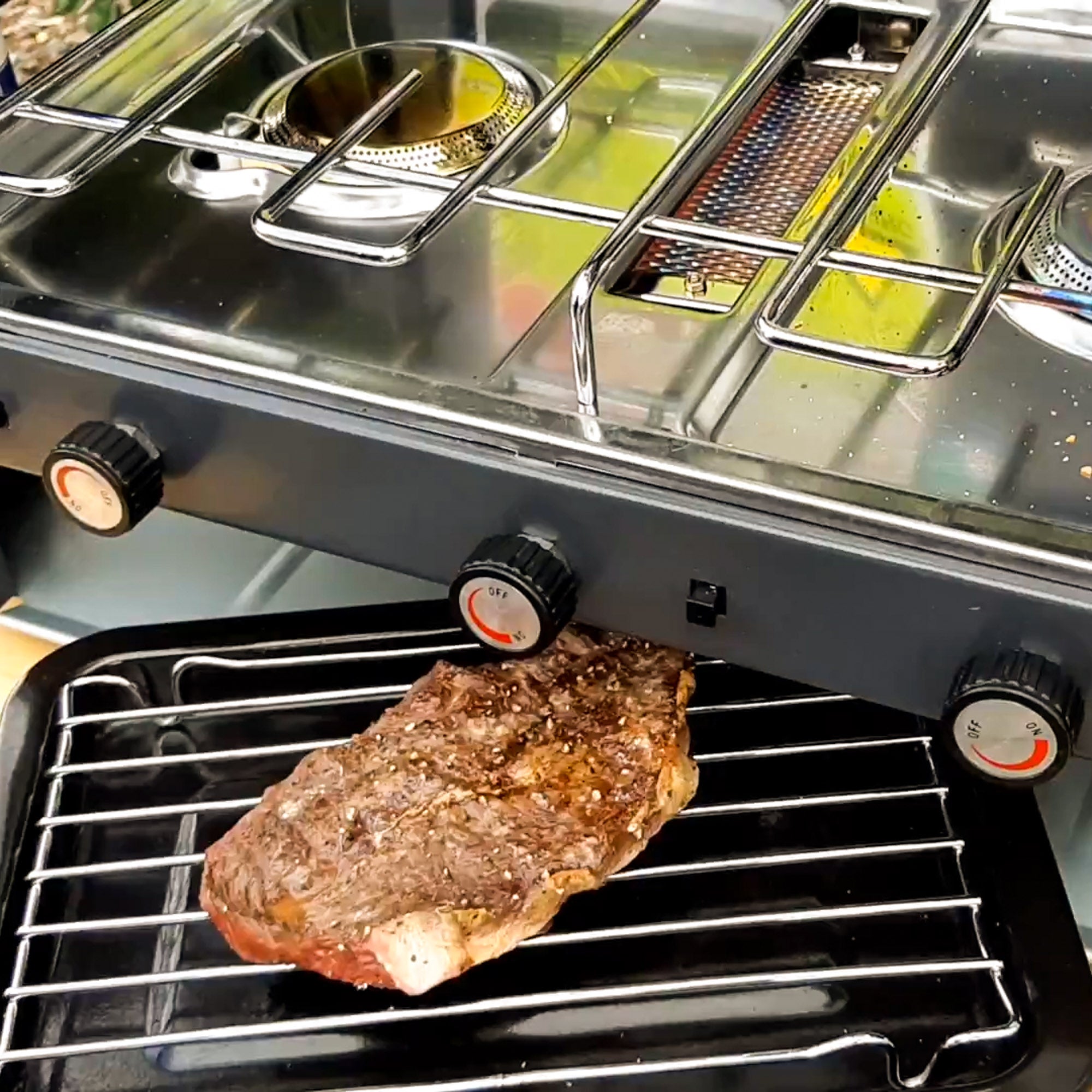 2 Burner Deluxe & Grill Camp Stove